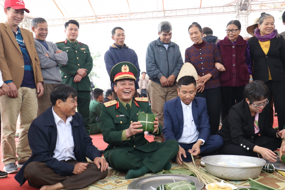 “Tết quân dân” ở Minh Châu – khắc sâu hình ảnh người lính trong giai đoạn mới