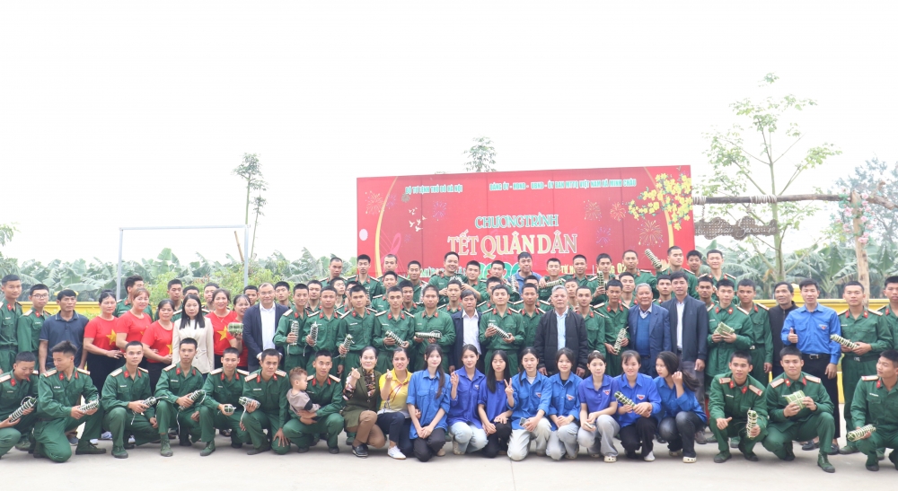 “Tết quân dân” ở Minh Châu – khắc sâu hình ảnh người lính trong giai đoạn mới