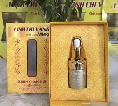 Serum chấm mụn Linh Chi Vàng là một trong 14 sản phẩm mỹ phẩm của công ty Nguyễn Hoàng Na bị thu hồi trên toàn quốc. Ảnh: Website Mỹ phẩm Linh Chi Vàng