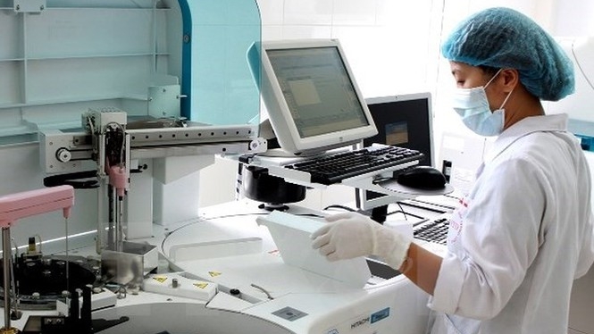 Chính phủ ban hành Nghị quyết tiếp tục thực hiện các giải pháp bảo đảm thuốc, trang thiết bị y tế