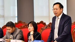 Ngành Y nỗ lực tháo gỡ khó khăn để tránh "chảy máu chất xám"