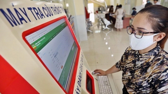 Người dân "ngỡ như mơ" khi tiếp cận trợ lý ảo