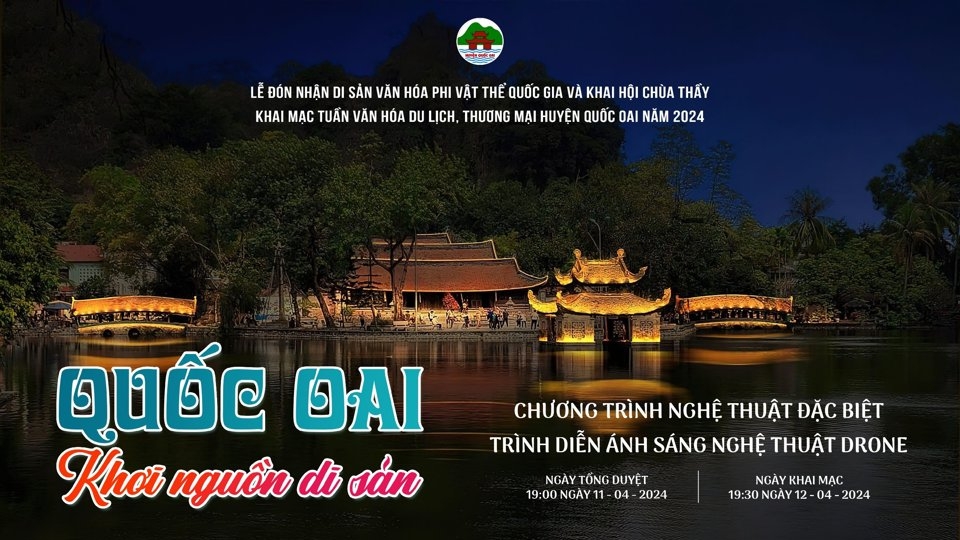 Quốc Oai: Du khách thưởng thức Drone light tại lễ khai hội chùa Thầy 2024