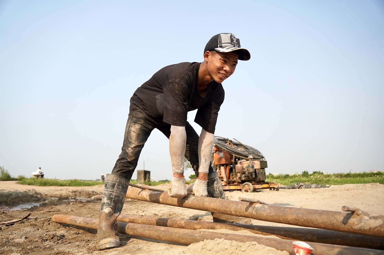 Đội nắng nóng, đua tiến độ trên đại công trường lớn nhất Thủ đô