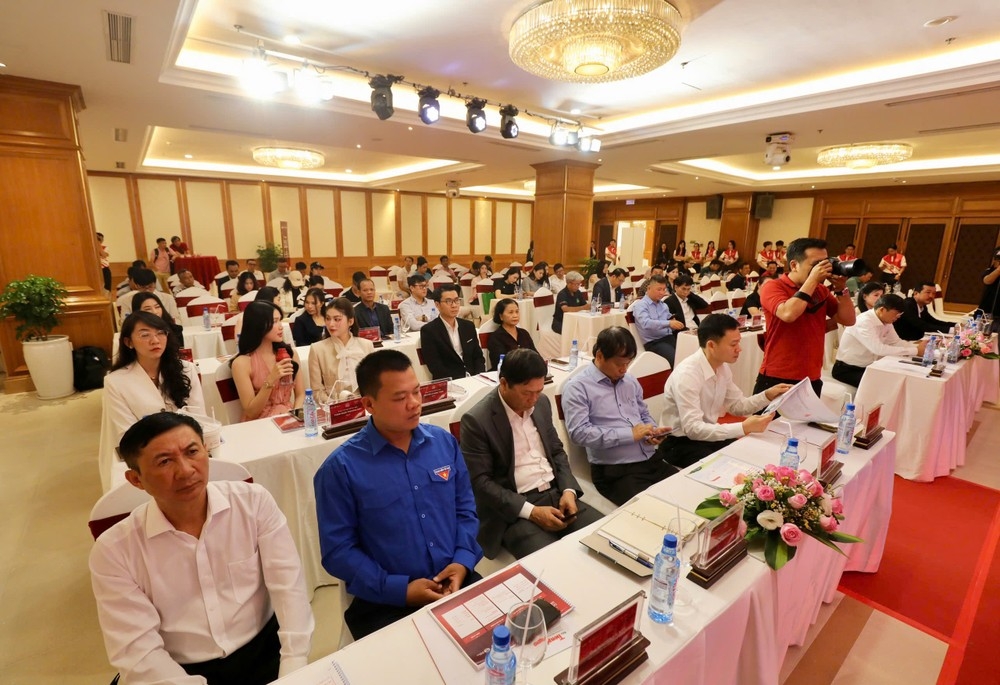 Khởi động Giải Tiền Phong Golf Championship - Non sông một dải