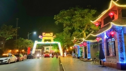 Phố đi bộ Sơn Tây - phép thử thành công của mô hình "Khu thương mại và văn hóa"