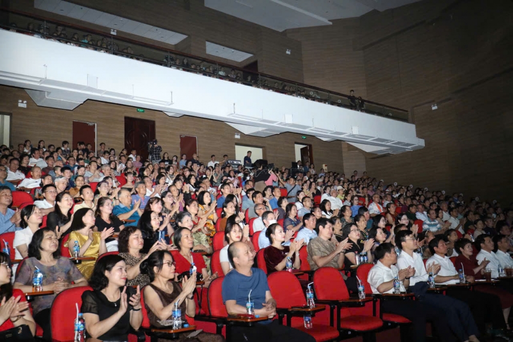 Sơn Tây tặng Nhân dân, người có công món quà nghệ thuật hoành tráng