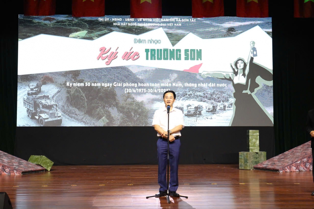 Sơn Tây tặng Nhân dân, người có công món quà nghệ thuật hoành tráng