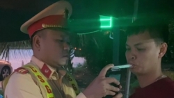 kip thoi tom gon tai xe lieu linh thong chot tren duong cao toc