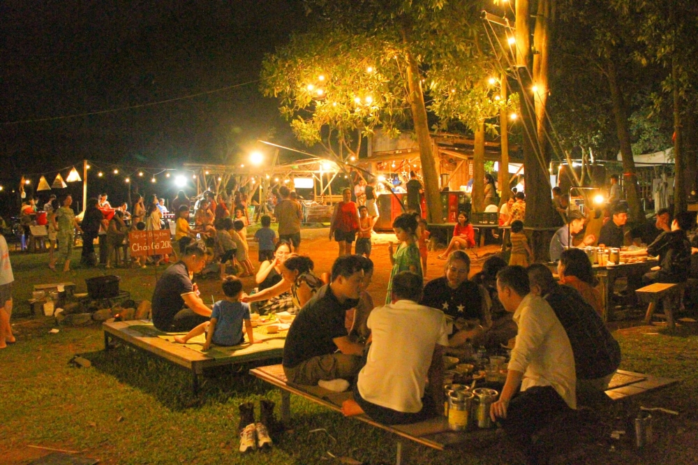 Ba "địa chỉ vàng" thắp sáng kinh tế đêm tại thị xã Sơn Tây
