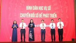 Sơn Tây phát động phong trào "Bình dân học vụ số"