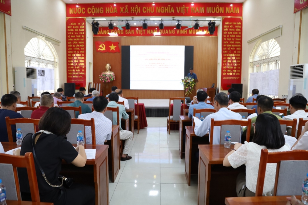 Mê Linh tổ chức nhiều hội nghị để tuyên truyền về sửa đổi Hiến pháp