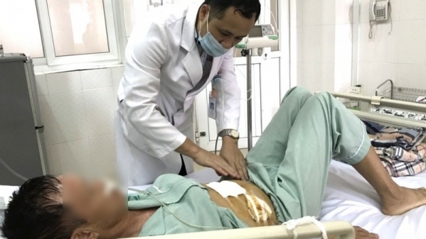 Ngộ độc vì ăn nấm ký sinh trên xác về sầu, bé trai 12 tuổi nguy kịch