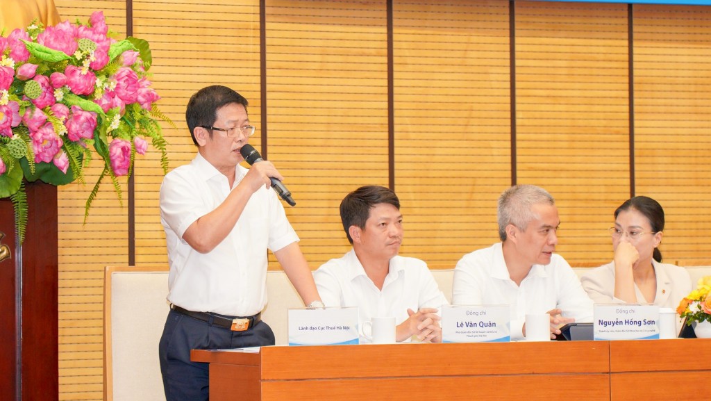 Chủ tịch UBND TP Hà Nội Trần Sỹ Thanh đối thoại với thanh niên