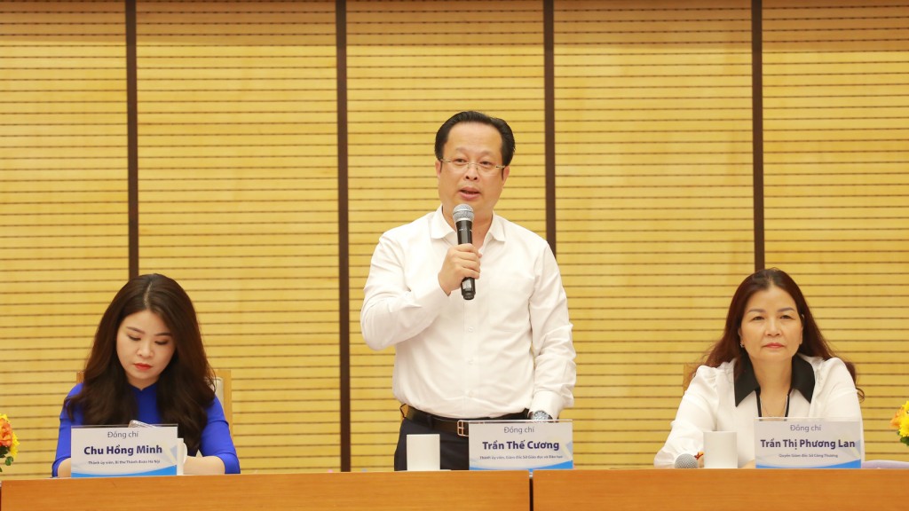 Chủ tịch UBND TP Hà Nội Trần Sỹ Thanh đối thoại với thanh niên