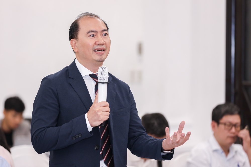 Luật sư "hiến kế" xây dựng mô hình tổ hợp báo chí