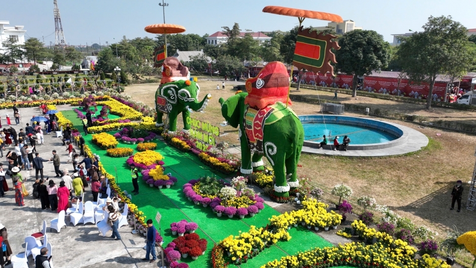 Bài 3: Cần chiến lược đồng bộ, xứng tầm