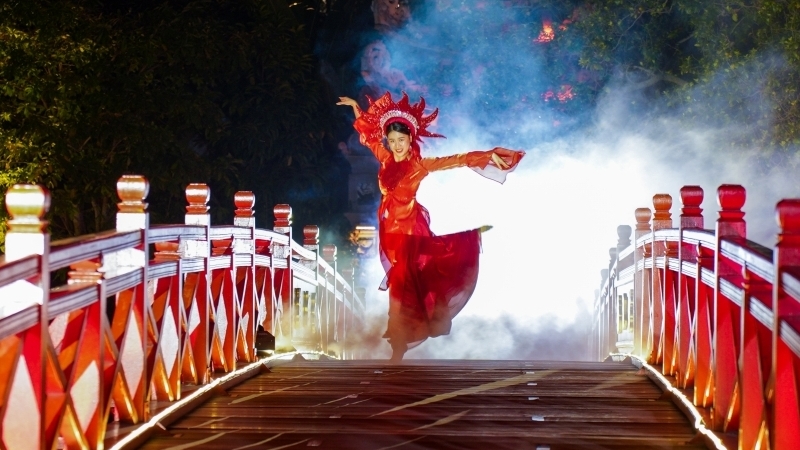 Bài 2: Cái bắt tay giữa nhà quản lý và nhà doanh nhân