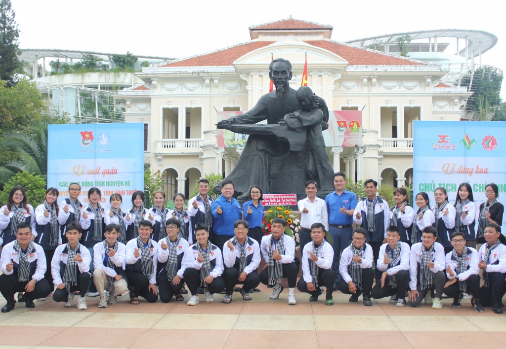 56 chiến sĩ tình nguyện chuẩn bị lên đường hoạt động tại huyện đảo Phú Quý, tỉnh Bình Thuận