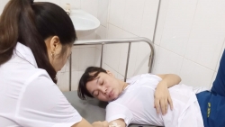 Bắc Giang: Khen thưởng nhân viên y tế kịp thời hiến máu cứu người