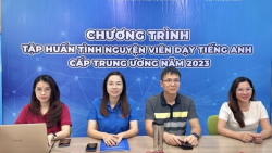 hon 200 tinh nguyen vien tham gia khoa tap huan day tieng anh