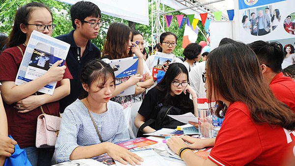 Chọn ngành học luôn là những băn khoăn của nhiều thí sinh