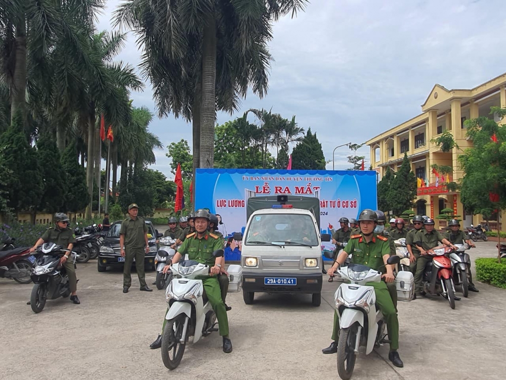 Ra quân bảo đảm ực lượng tham gia bảo vệ an ninh, trật tự (ANTT) ở cơ tại xã Tự Nhiên.