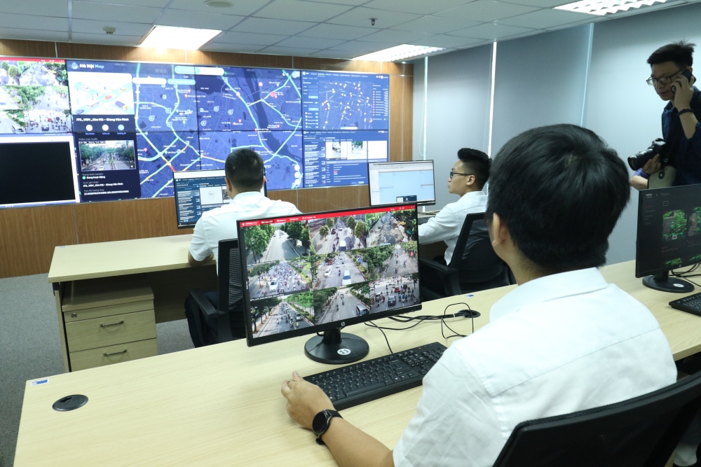 Hà Nội khai trương triển khai thí điểm Trung tâm điều hành giao thông thông minh