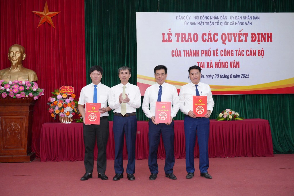 Thời khắc lịch sử của xã Hồng Vân Thời khắc lịch sử của xã Hồng Vân