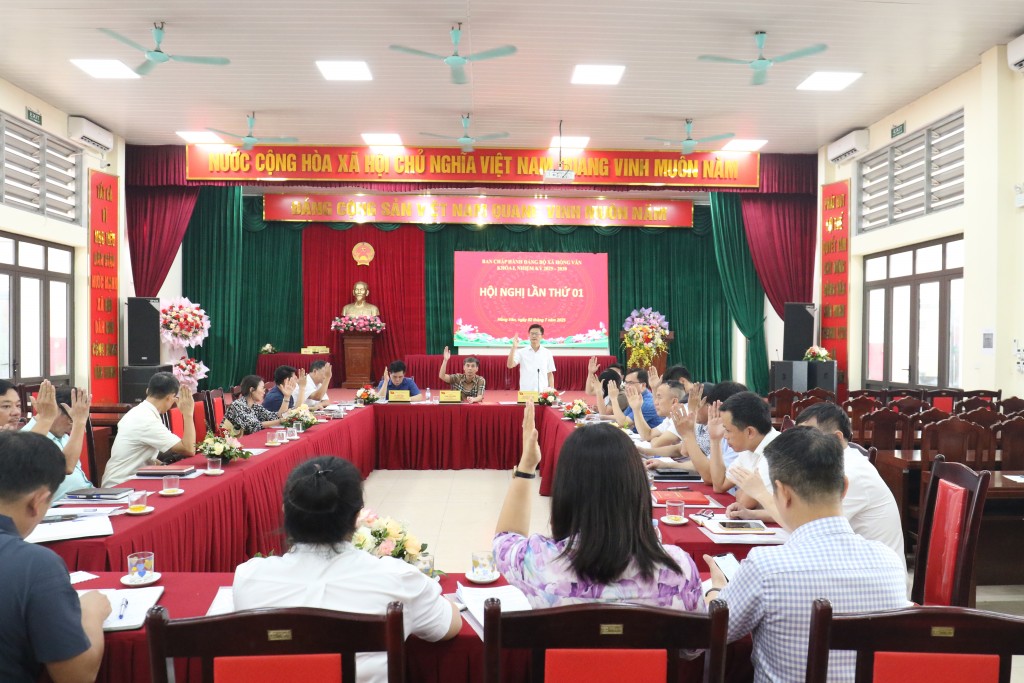 Đồng chí Phạm Tiến Dũng, Bí thư Đảng bộ xã Hồng Vân