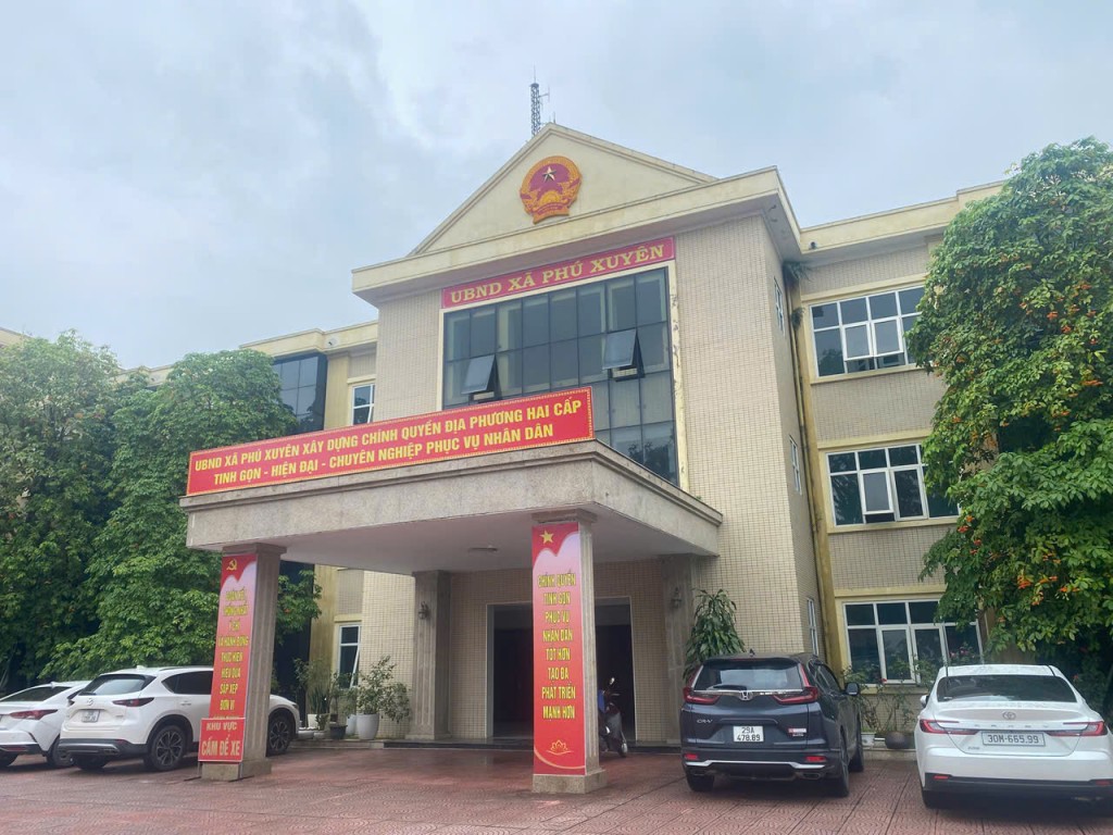 Trụ sở UBND xã Phú Xuyên ngày 2/7