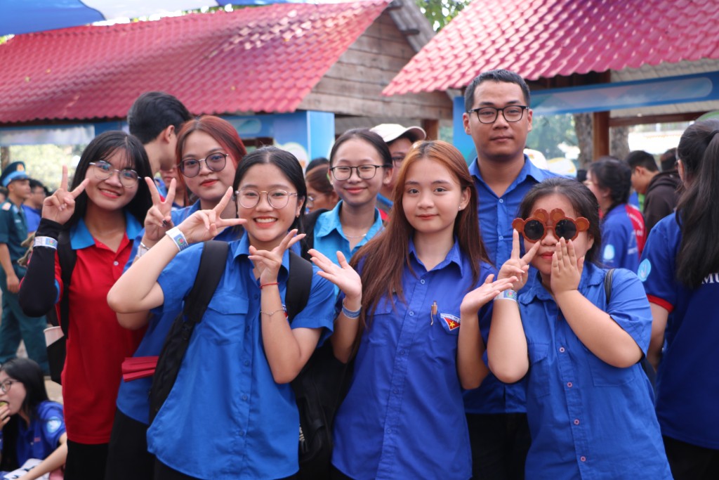 Nhìn lại 30 năm hành trình áo xanh tình nguyện hè