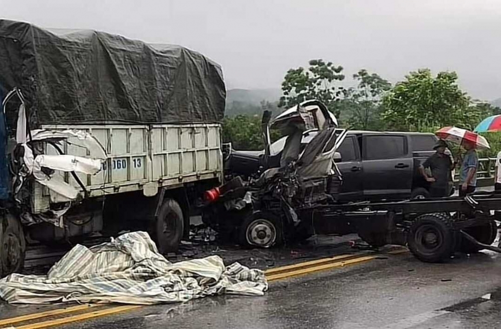 Tai nạn liên hoàn trên cao tốc Hà Nội - Lào Cai, một người tử vong