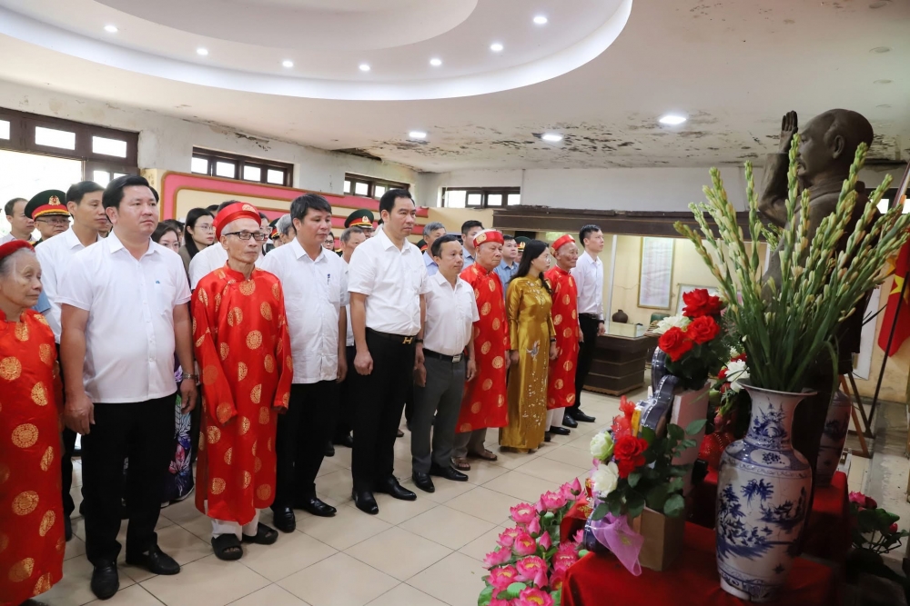 Tôn tạo di tích Nhà lưu niệm Chủ tịch Hồ Chí Minh nhân dịp A80 Tôn tạo di tích Nhà lưu niệm Chủ tịch Hồ Chí Minh nhân dịp A80