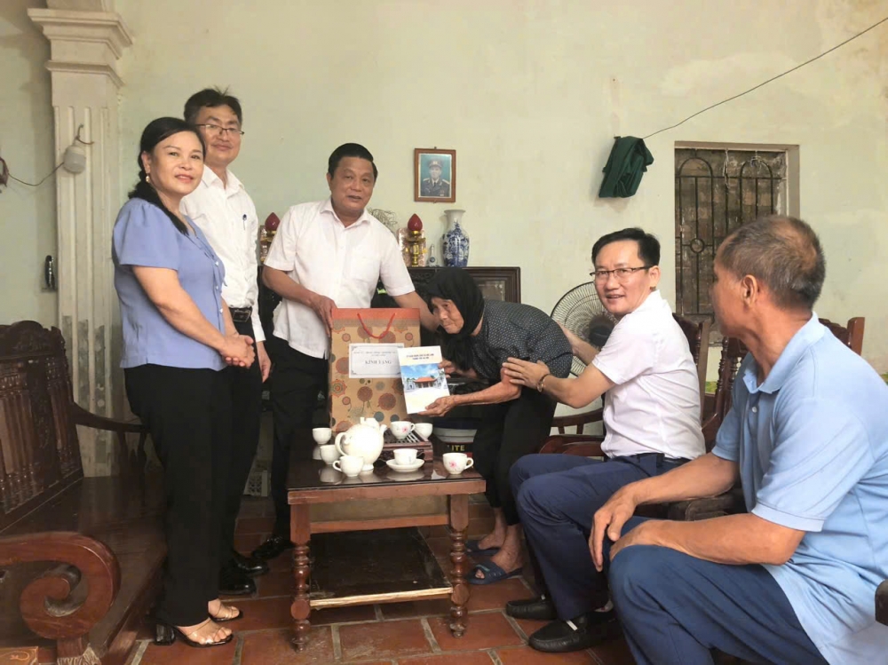 đồng chí Trần Thanh Hoài - Phó Bí thư Đảng ủy, Chủ tịch UBND xã