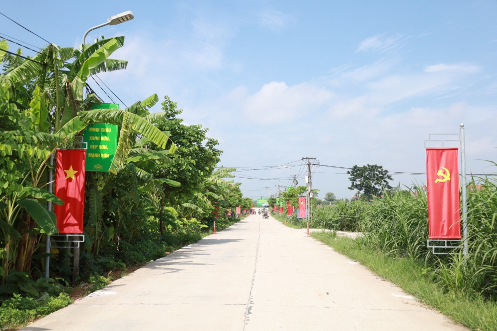 Xã Minh Châu rạng rỡ cờ hoa đón Quốc khánh