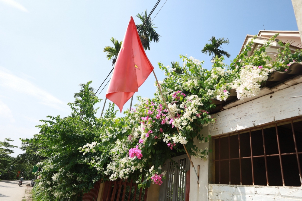 Xã Minh Châu rạng rỡ cờ hoa đón Quốc khánh