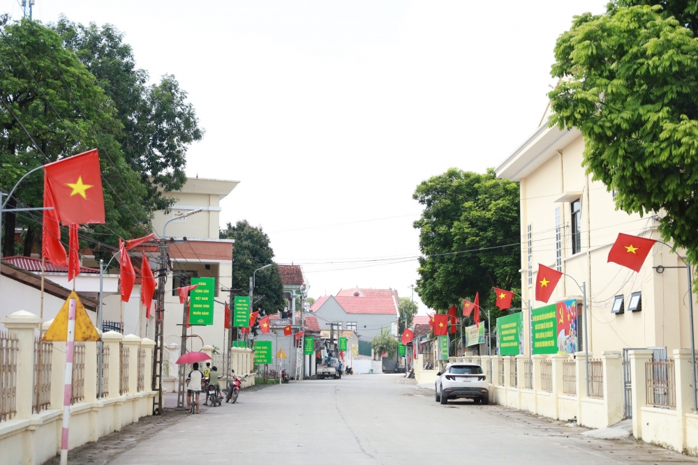 Xã Minh Châu rạng rỡ cờ hoa đón Quốc khánh