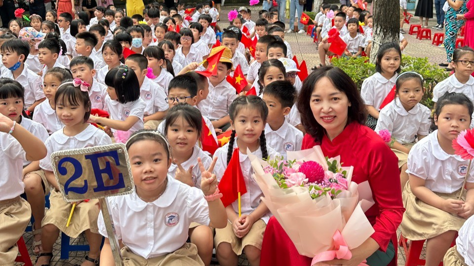 Khai giảng của con, ký ức của cha mẹ