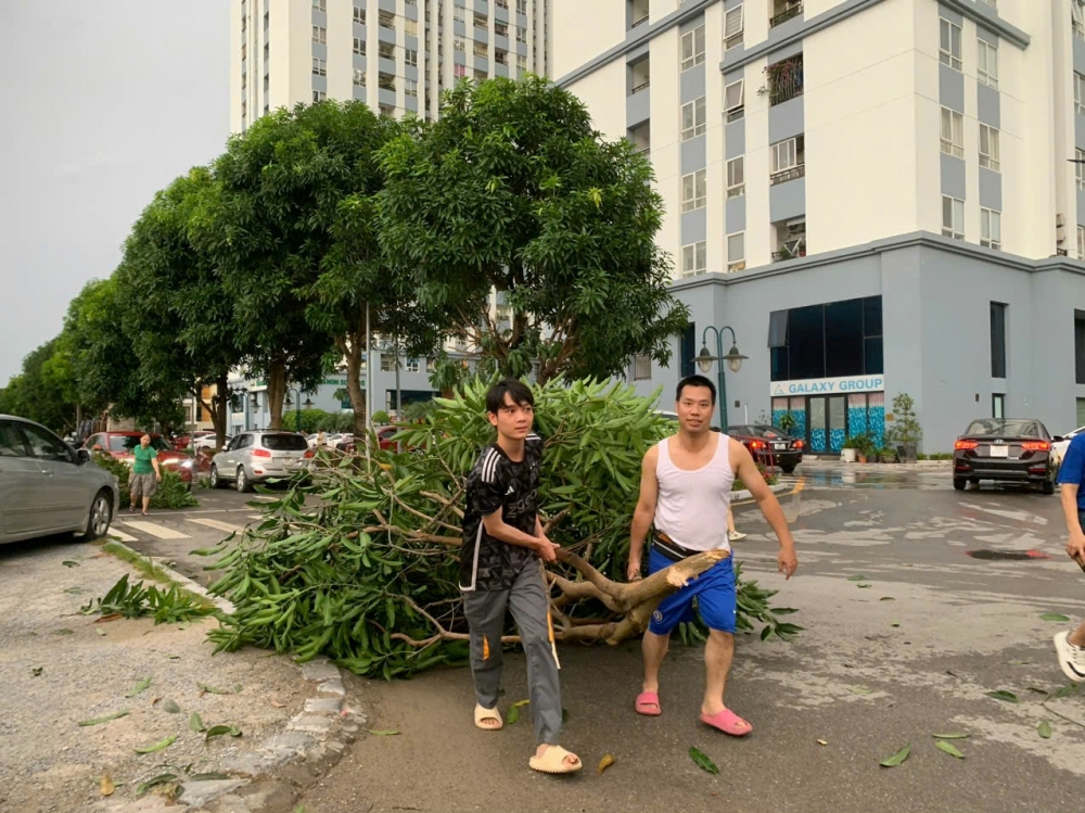 Quận Nam Từ Liêm: Chính quyền và người dân chung tay chống bão số 3