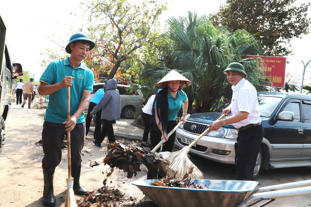 Toàn dân huyện Thường Tín chung tay dọn dẹp vệ sinh môi trường