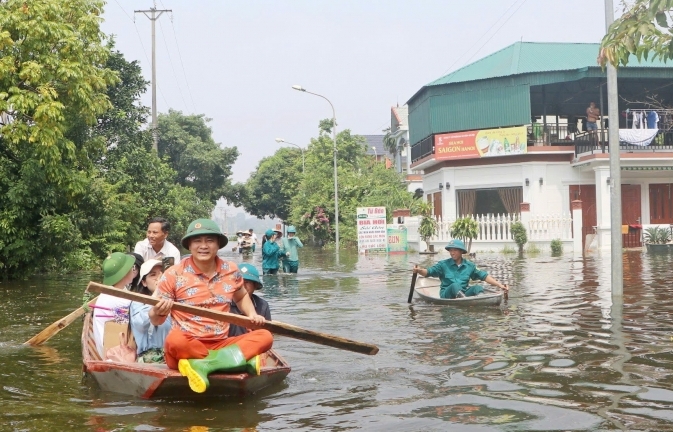 Sơn Tây hoãn lễ kỷ niệm, tập trung khắc phục hậu quả bão số 3