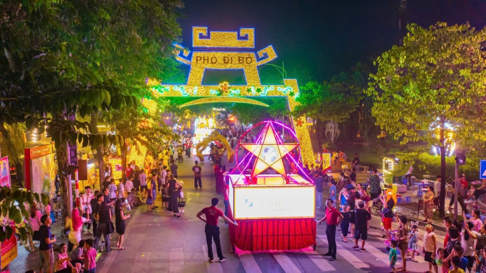 Sơn Tây mang không khí Trung Thu đến từng ngõ, từng phố