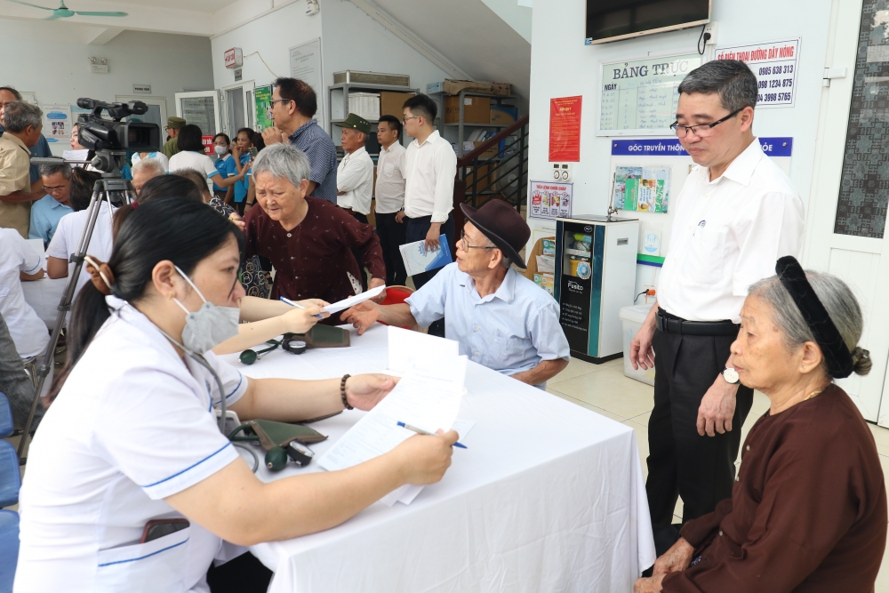 Hơn 6 vạn dân xã Tiến Thắng được khám bệnh miễn phí Hơn 6 vạn dân xã Tiến Thắng được khám bệnh miễn phí