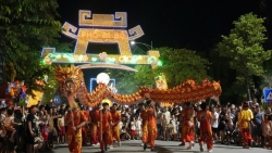 lung linh sac mau dem ruoc den trung thu tai son tay