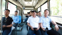 thanh pho ha noi dong y to chuc chuyen bus den xa dao minh chau