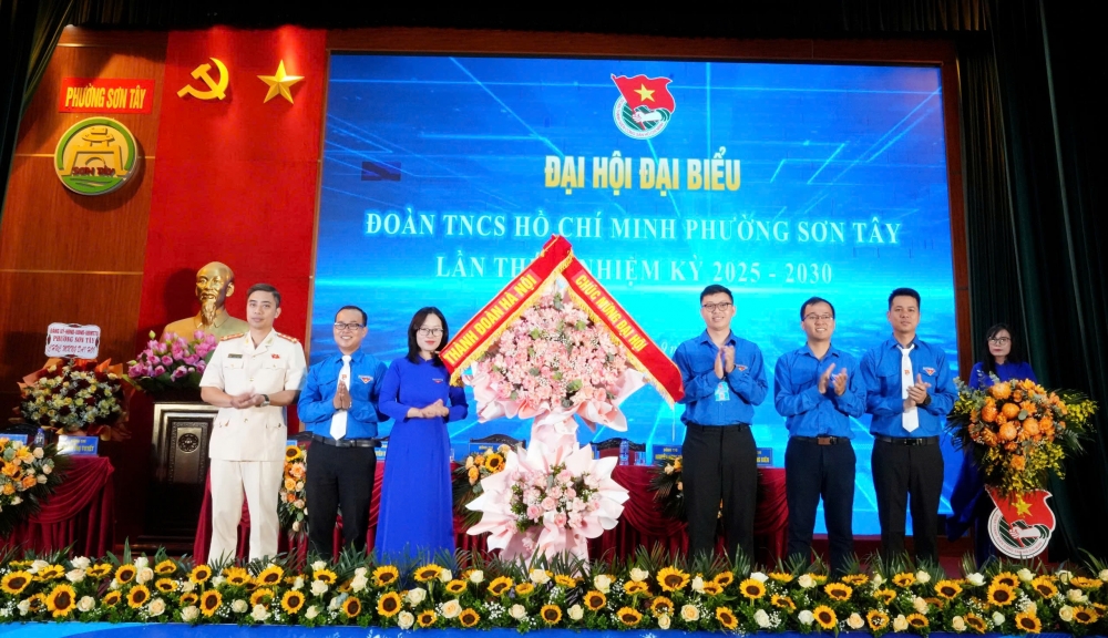 Mỗi thanh niên Sơn Tây là hạt nhân góp phần xây dựng quê hương Mỗi thanh niên Sơn Tây là hạt nhân góp phần xây dựng quê hương