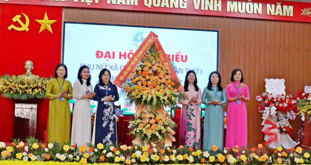 Đồng chí Lê Thị Chính làm Chủ tịch Hội LHPN xã Đoài Phương