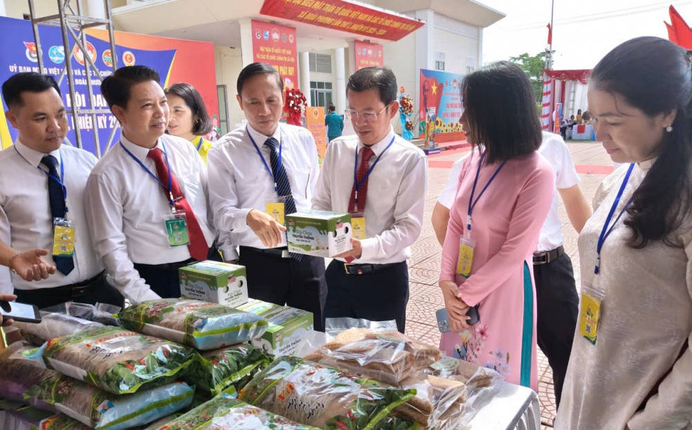 Nông dân xã Đoài Phương nỗ lực làm giàu, xây dựng quê hương