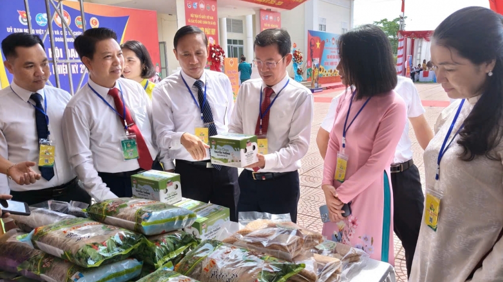 Nông dân xã Đoài Phương nỗ lực làm giàu, xây dựng quê hương